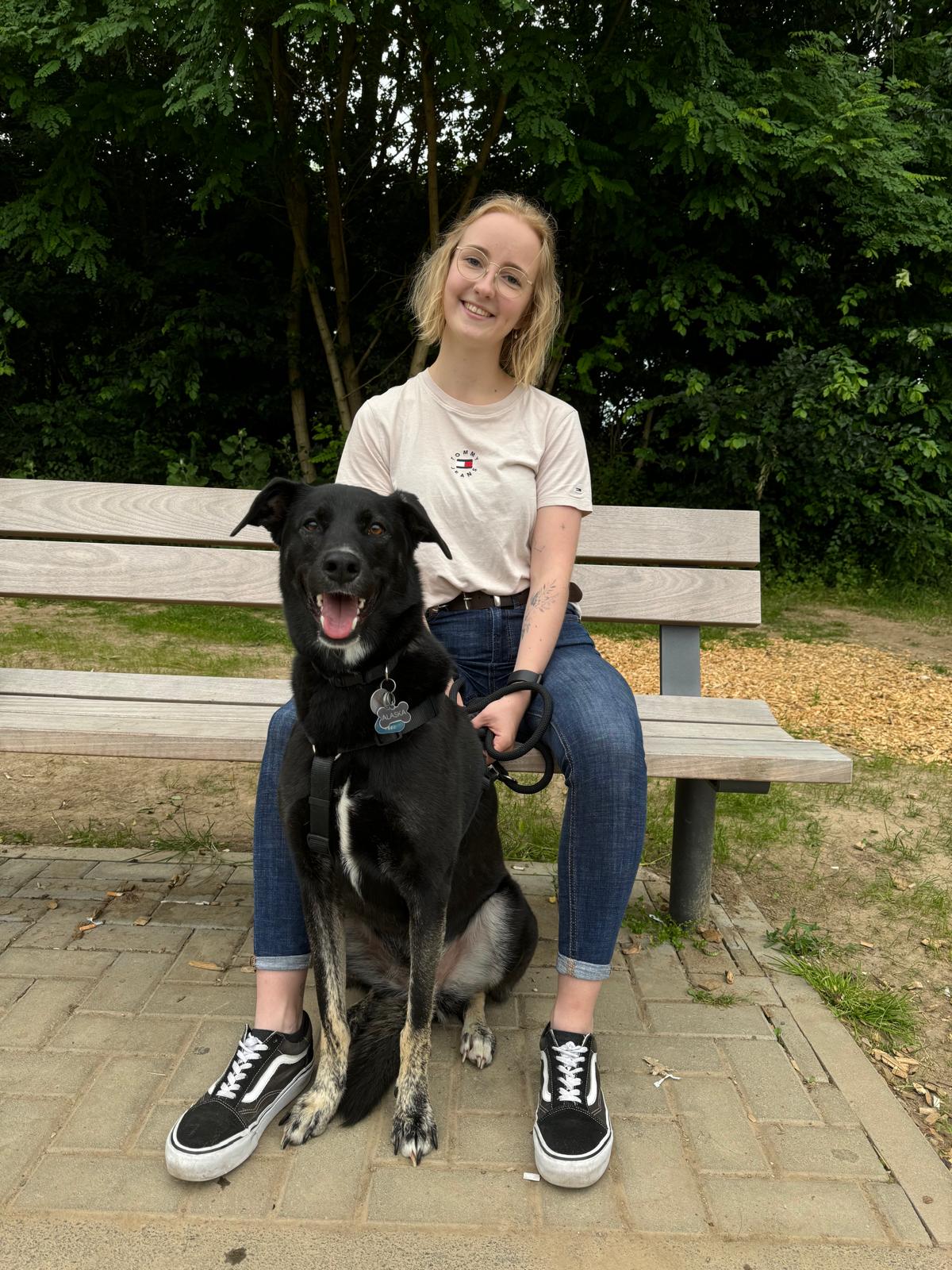 Julia Reich - Referentin unseres DogSPEAK-Webinars
