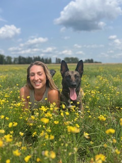 Jennifer Falke - Referentin des DogSPEAK-Webinars "Strafe im Hundetraining"
